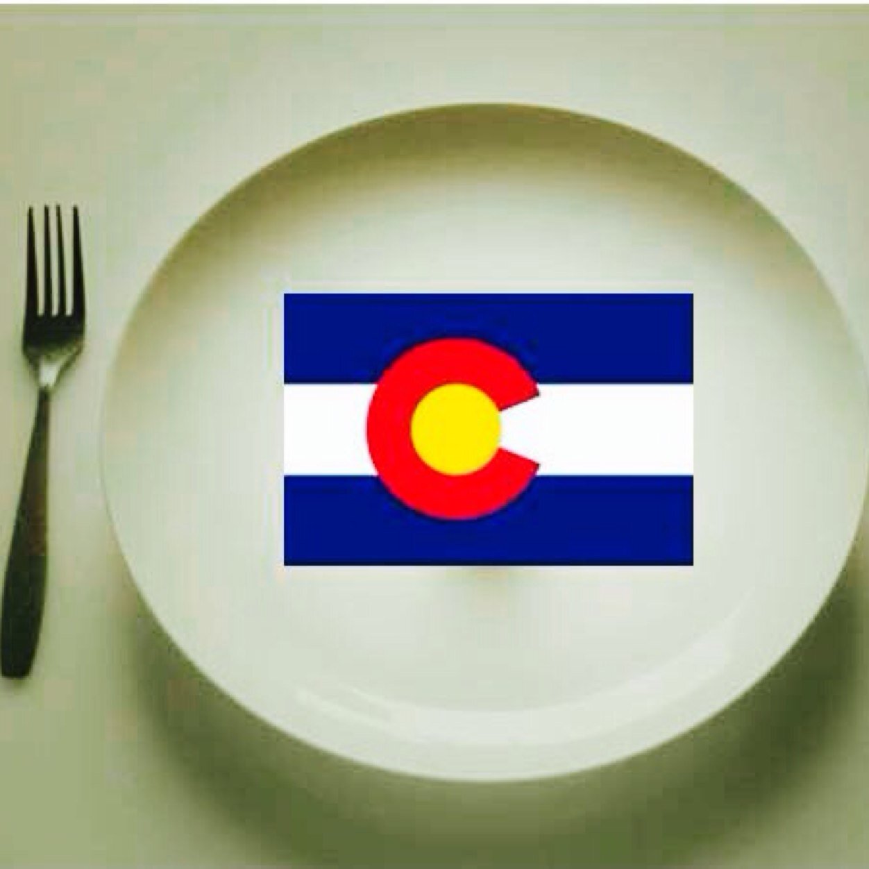 Our Mission:Making it easy for #Colorado #foodies to connect with amazing local eateries. Tweet us your #CO food photos & local dining hotspots  #hometownfoodie