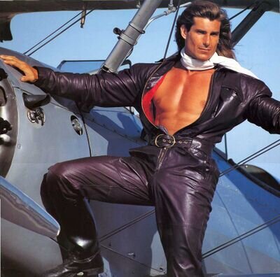 CapitanSexisto's profile picture. Flying High with my Luv Plane! I'm in the Airrrrrrr