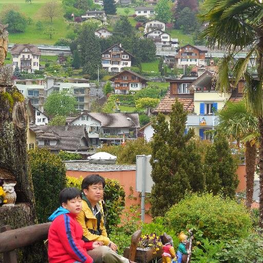 ksyongbs01's profile picture. 슈뢰딩거의 고양이는 죽었을까? 살았을까? 두껑을 열어서 결정짓자...