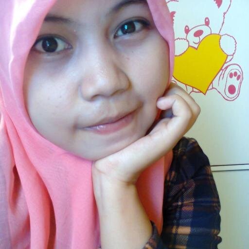 *pemalu *pendiam *pemaaf *gak suka d bohongin *pencemburu *agak keras kepala *love purple *setia
S1 pend. Matematika universitas negeri Gorontalo