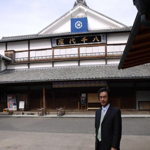 都内に勤務する勤労者。 社会に向けた狭いのぞき窓的に利用。RＰメイン。呟きは「全方位素人」の素人考えによる感想みたいなもの。