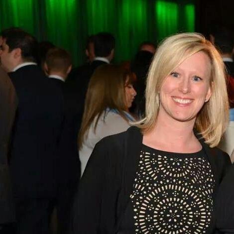 Mother of 2 beautiful girls, sports fanatic & North American Real Estate Recruiter and Leadership Advisor