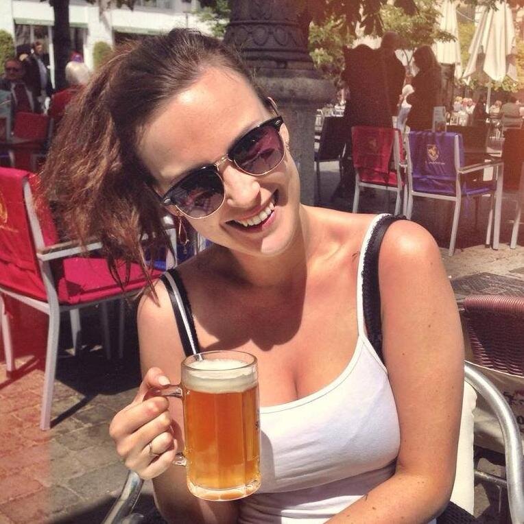 kat_humphries's profile picture. 