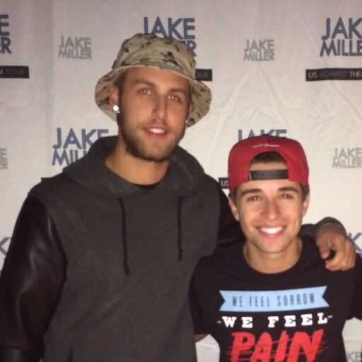 TheTylerChuby's profile picture. Creative Director | Student | Fashion Designer/Stylist

Email - nuladdin@gmail.com