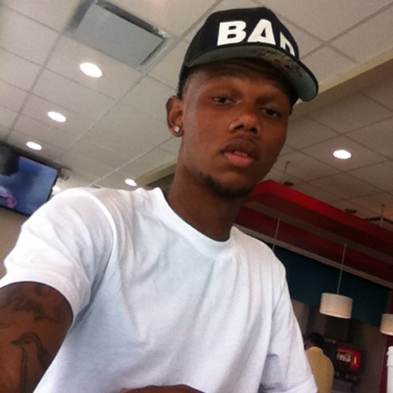 Tell them hoes to follow me !