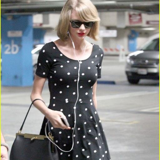 - NEW OWNER - December 13, 1989 - Born to be gorgeous -