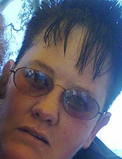 Lonely lesbian from Cape Town, South Africa...Certified Counselor,Medical Professional Critical Care.