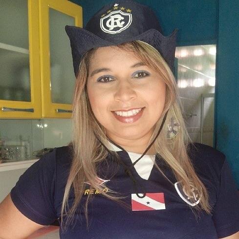 Cada dia mais constrangida pelo amor de JESUS.Analista de Recursos humanos do Laboratório Beneficente de Belém.Procurando crescer e amadurecer todos os dias.