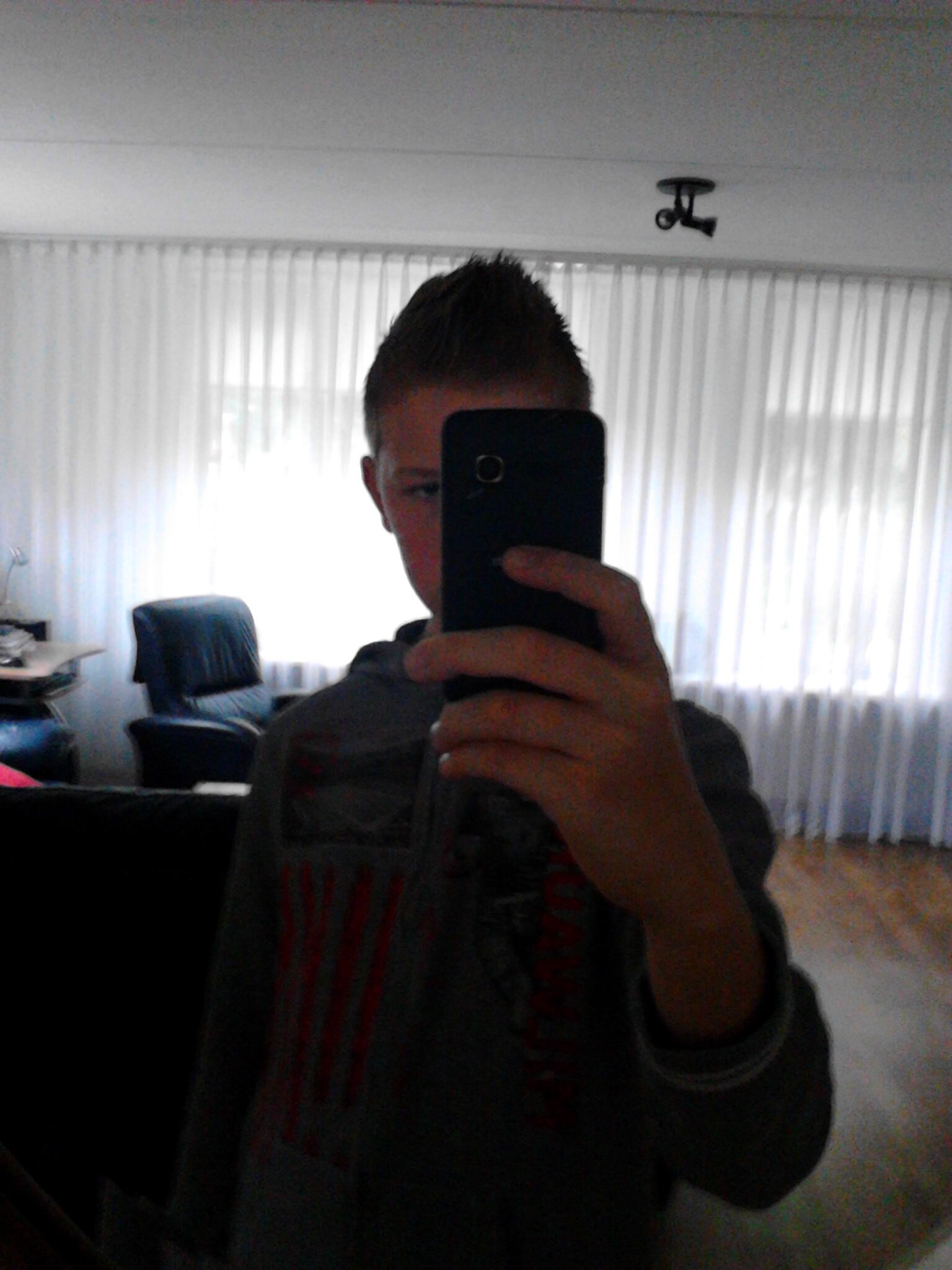 Hee leave neef, hald super folle fan dei 3 folle leafs Allisha