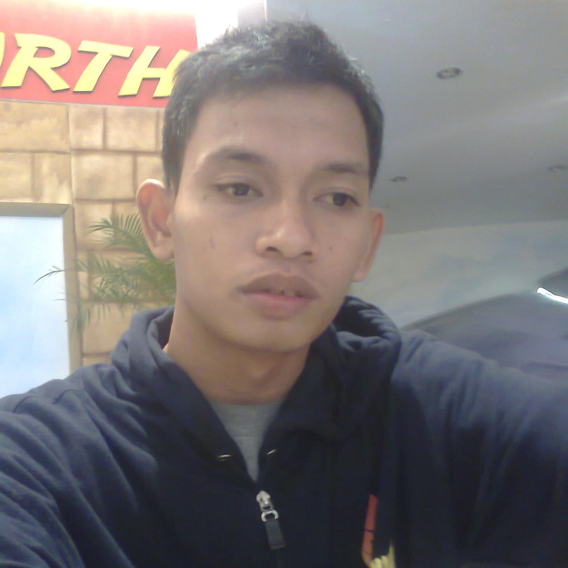tetep husnudzhon sama rencana ALLAH ,Dia sudah mempersiapkaan buat gue :D