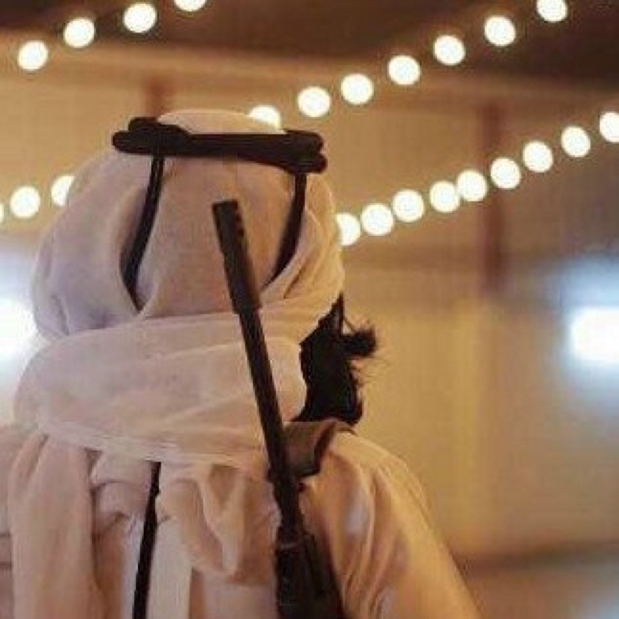 ابا اتبع هوى وضحًا تحظ البيد سناد .. لها غير زين طبوعها خدةٍ قبله ، متذوق للشعر والشيلات .