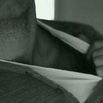 حسابي للخواطر و الشعر @i_mud_ وحسابي الثاني الديني @i_mohammdoh_511 وشكرا
