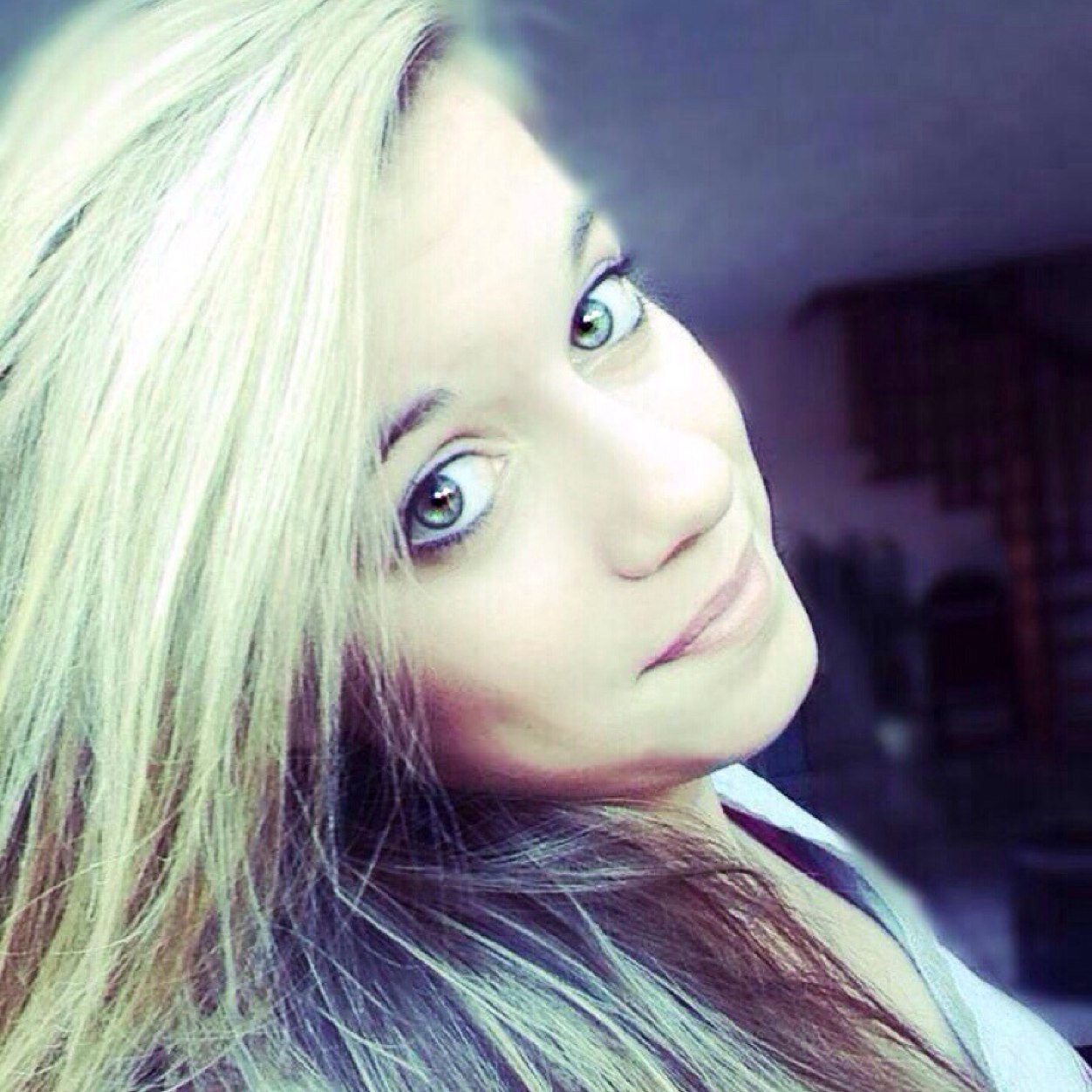 σηє ∂ιяєcтιση ღ (0/5 ☹)