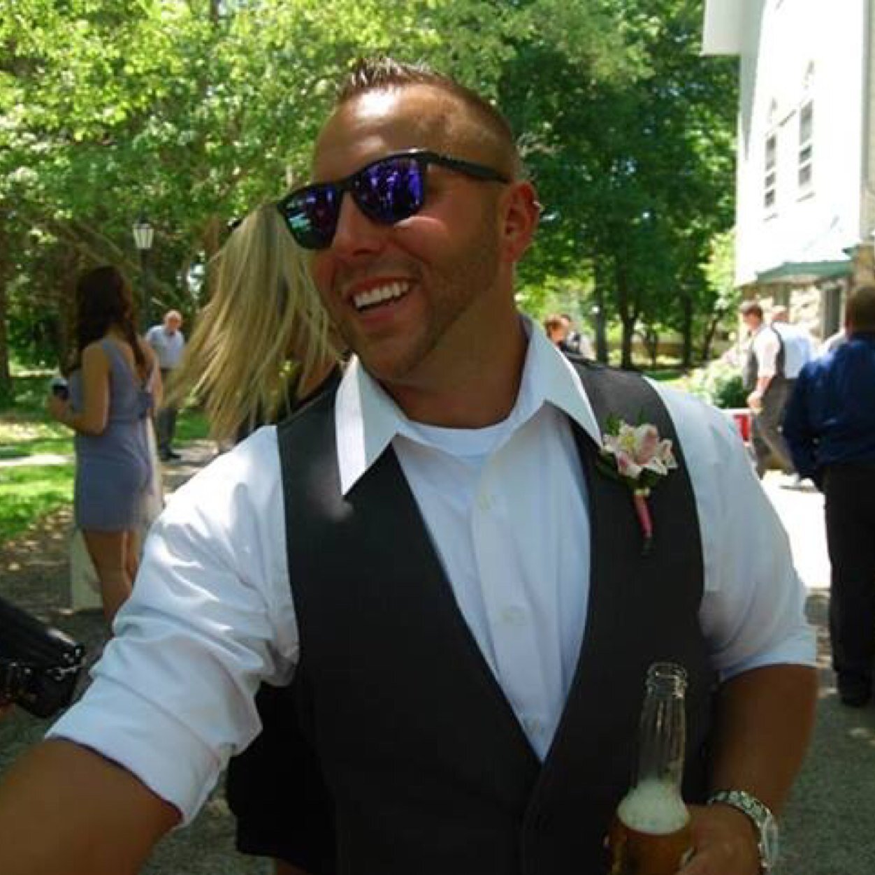 bsent88's profile picture. Tribe, CAVS, Buckeyes, and Browns fan till I die!!! ⭕️IIIIIIIII⭕️ JeepLife