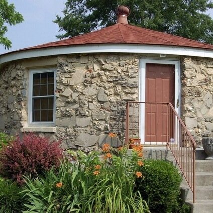 Museum devoted to preserve, promote and present African-American history, art and culture.