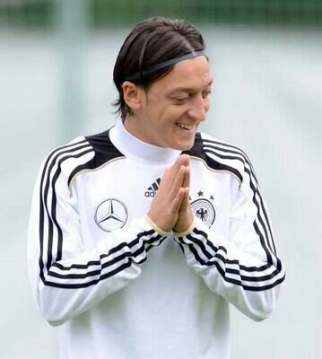 MiniBluetooth's profile picture. كاتب ألماني