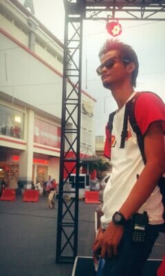 ragiil_k's profile picture. Simple