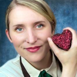 ChocolateCourse's profile picture. Make a delicious dark chocolate at home with our homemade dark chocolate course composed by five ingredients.