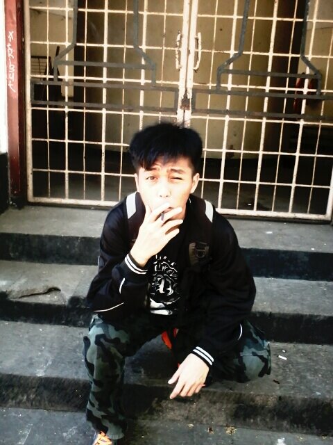 R_Beatsick's profile picture. Rizky Eko Putro • 25 August 95 • Anime lover • Manga reader • Moslem • Football player • Manchunian •