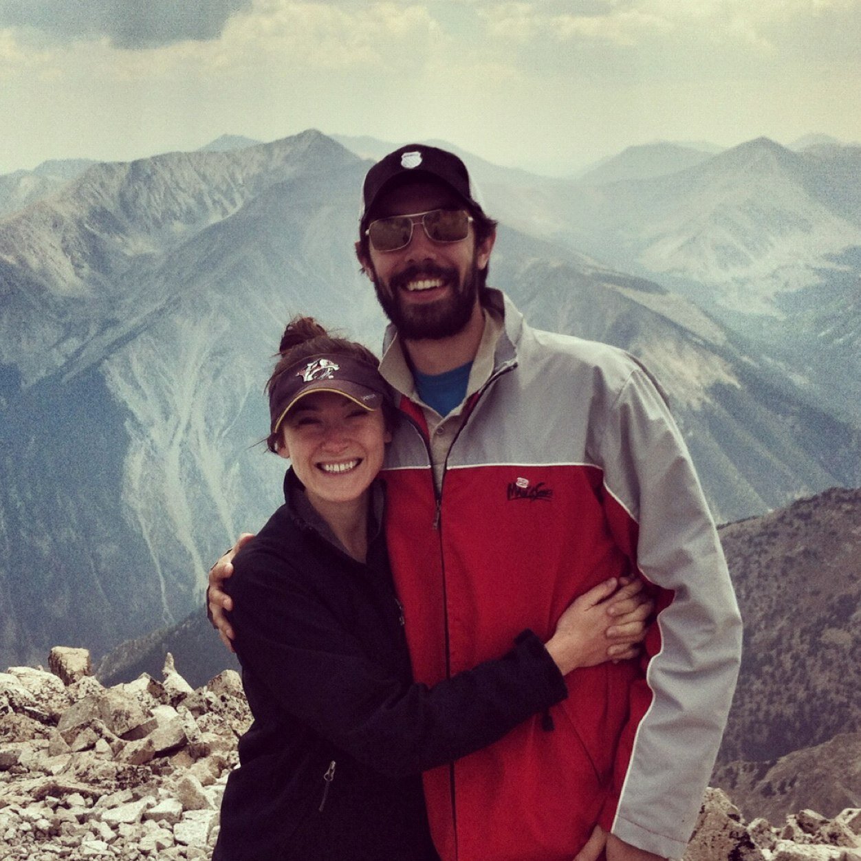 LosRodriguez_'s profile picture. The twitter account for https://t.co/yPtCVBHX0J - blog for a Chilean-American family raising Kentuckians.