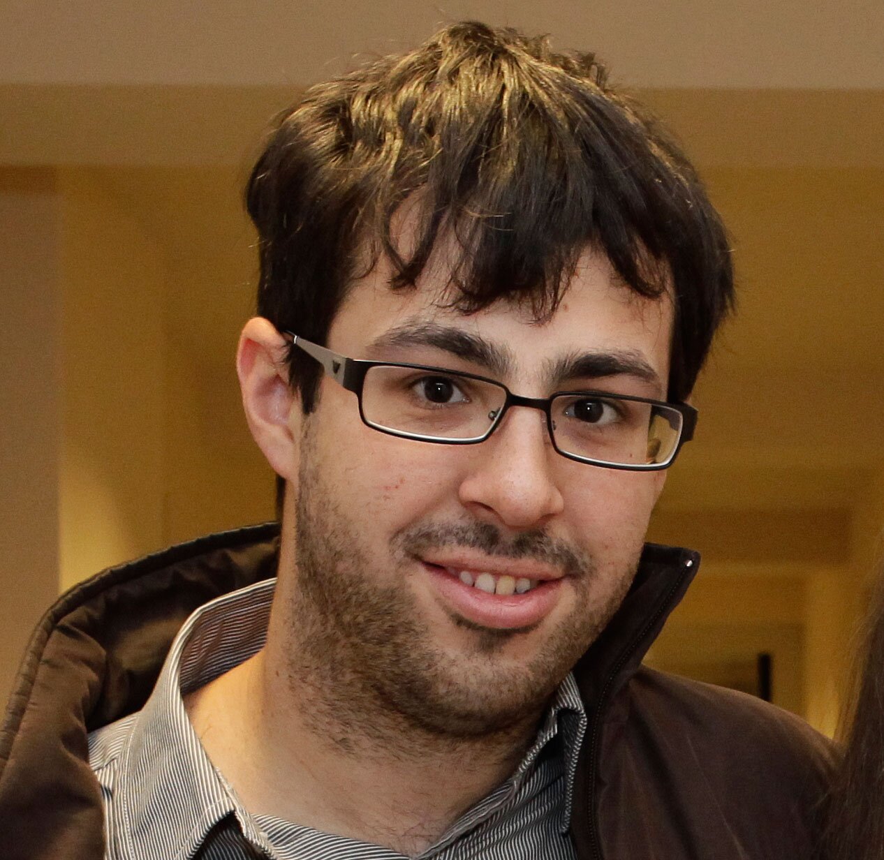 AjvnZg's profile picture. journalist, gourmand, traveler :) 3 in 1