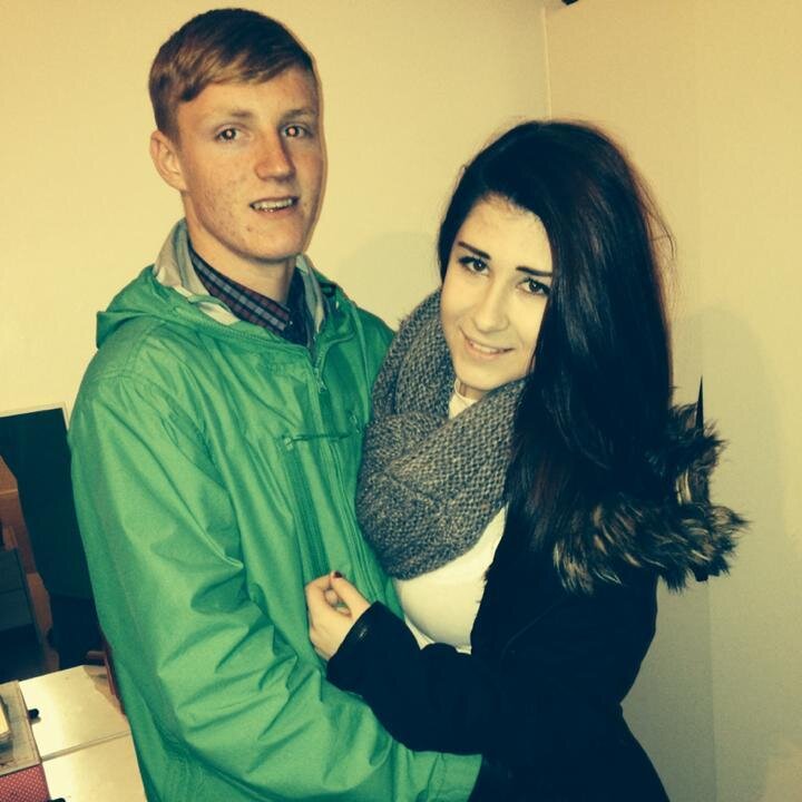 Unfollow @annamoss15 and follow this one, instagram: @th4tredhead
Joshua x