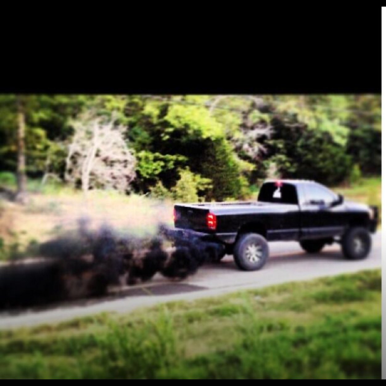 smalltowncoalR's profile picture. #mindifismoke #roalcoal #coal #blacksmoke