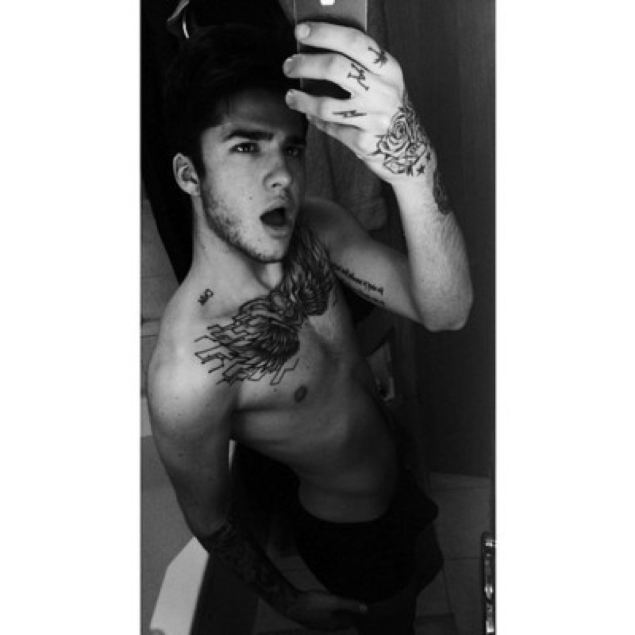 « IT'S EASY TO TAKE OFF YOUR CLOTHES AND HAVE SEX, VERY EASY BABE. »