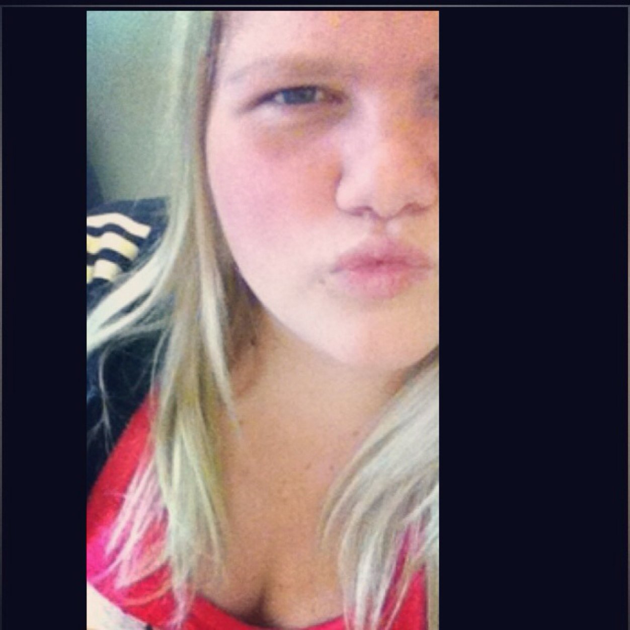 Snappchat; hartjesaamx. Facebook; Samantha Pauptit.