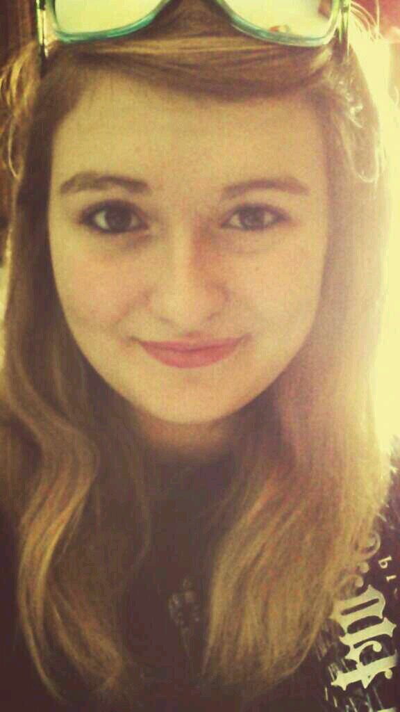 i just love too many people/bands l@Joel_Courtney @MTVteenwolf @justswaggyy @realcraicalaic and @TheDylanHyde followsl 0/5   0/4   0/12