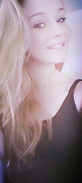 17jaar ,love Jess my love ,blond,geniet van het leven!!! Deventer