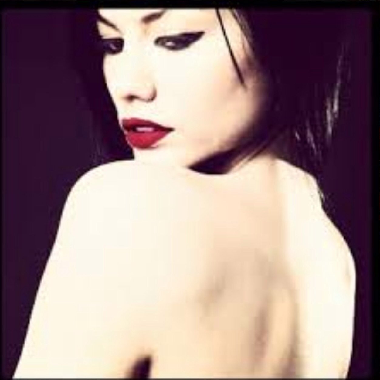 Aytil Zeyker 05.07.2013 - ... İnstagram: arzuaytilzeyker Yedek Twitter:arzu abdullahoglu duygubal 2 fav