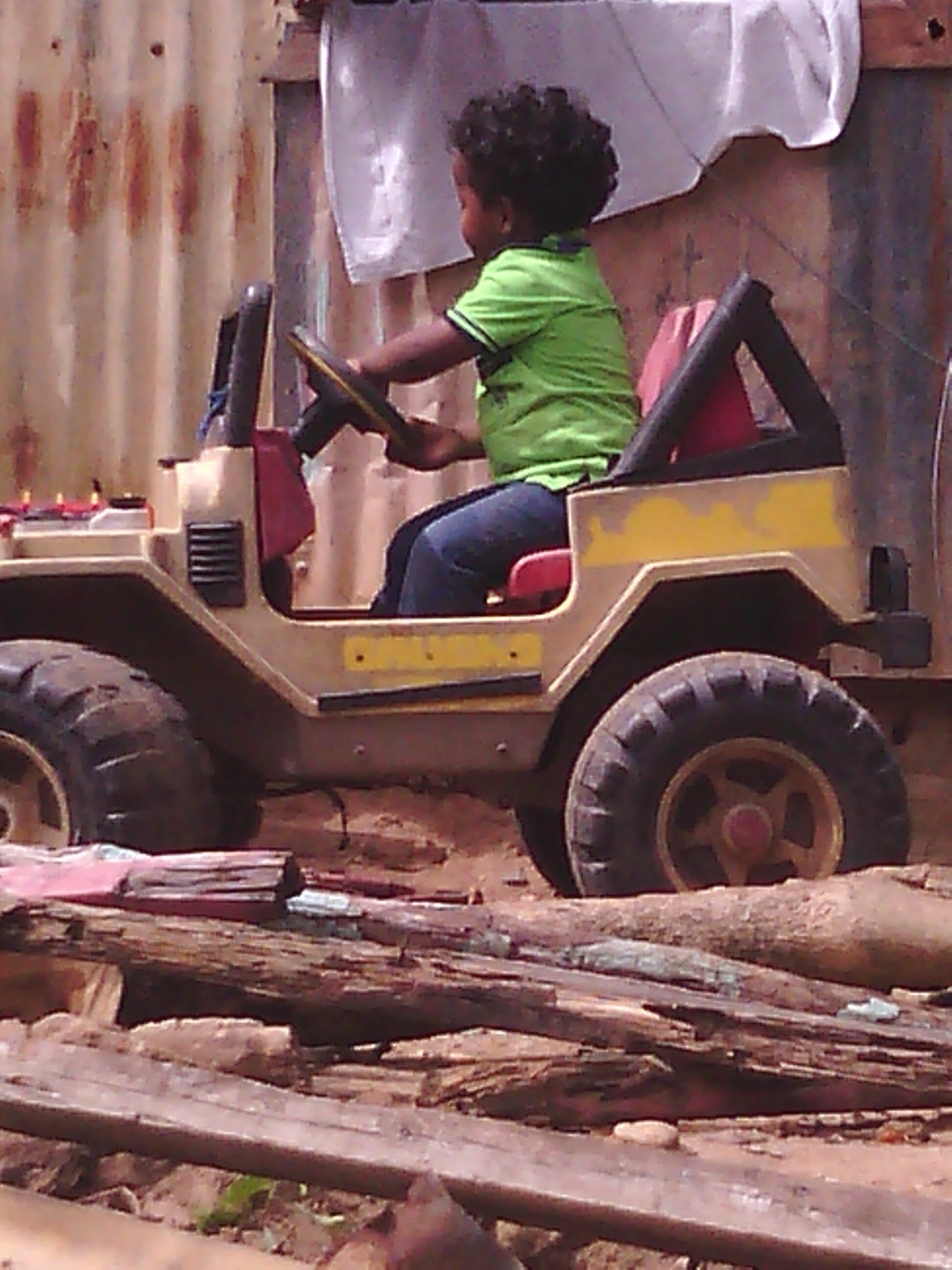 uribemeran24's profile picture. 