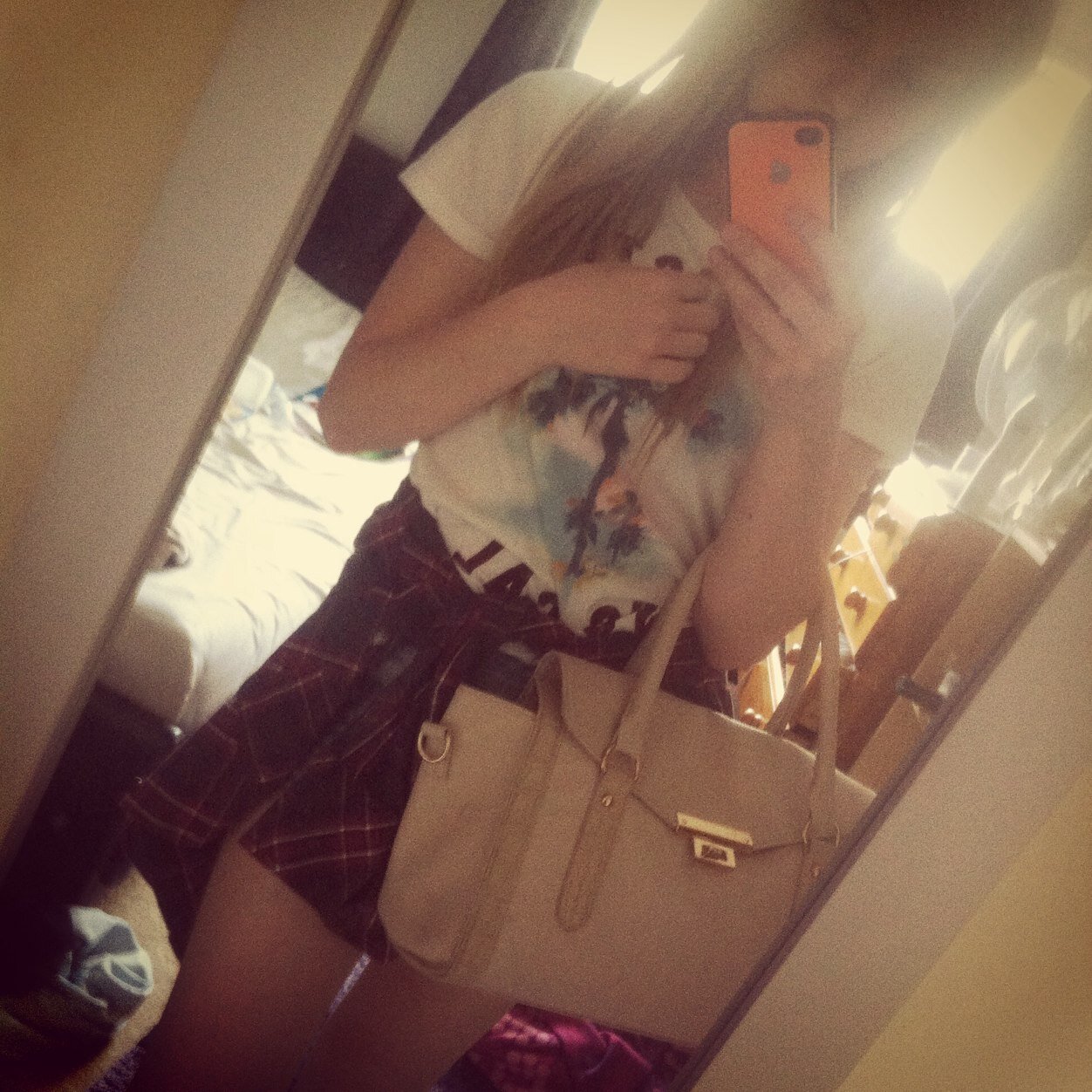 15 year old. Instagram:Chloemcdonald5 Snapchat:Chloemcdonald5