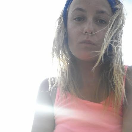 laufraxxi's profile picture. In love with your brother