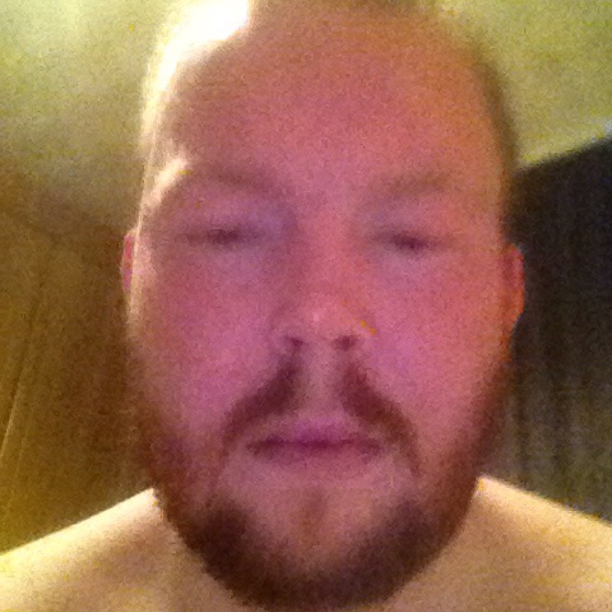 MarkHamill2's profile picture. Hi i'm Mark, im 28yo, i'm 5'7 working as a medical courier for Lifeline medical transport service Ltd. I like listen to music, I play bass guitar/guitar.