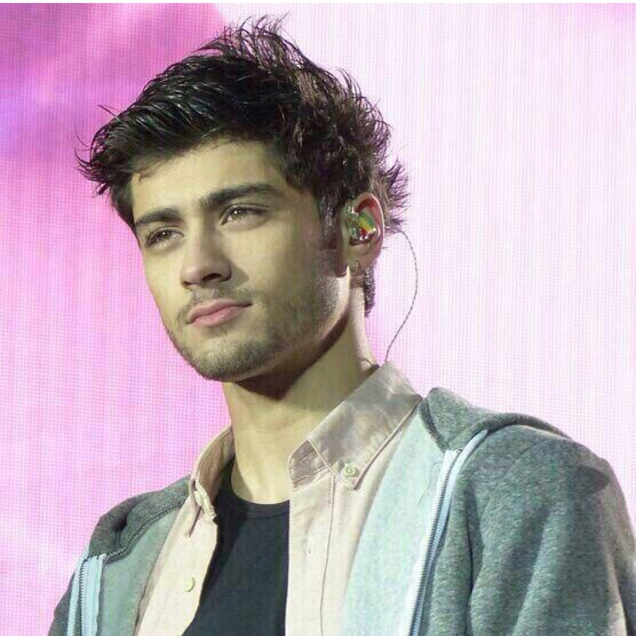 free follow from @bootypoppinziam, be the gucci lovely nigglet you are and follow me there