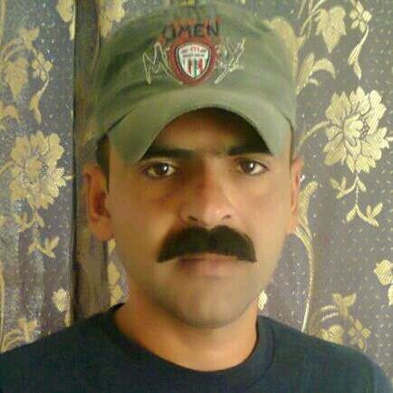 -Tweeps request me to retweet and favorite their Tweets Coz i do it million times just with a single click- http://t.co/EALyn930dU