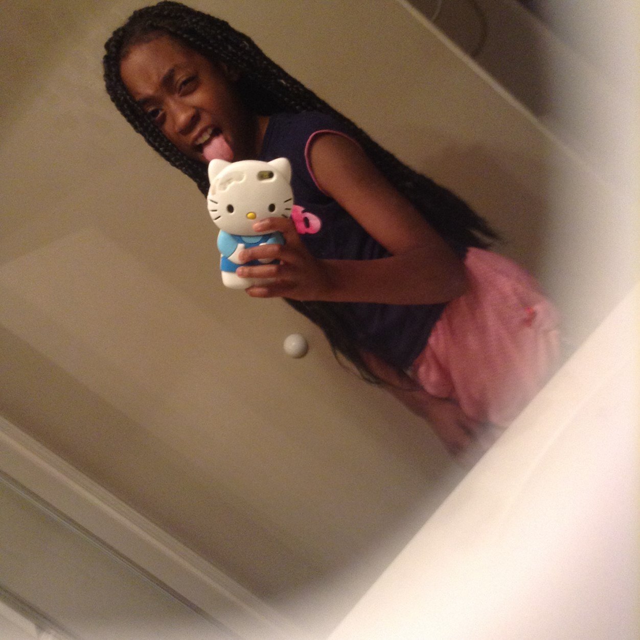 Bio? Nahh Ion Need It Fr. Dont Follow To Unfollow✋. Goal| 1k ❤️. Age| ?? Cancer July Baby