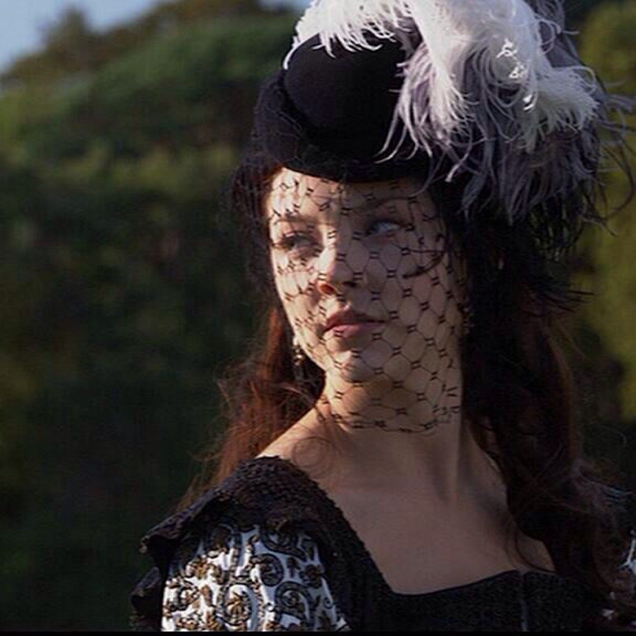 MmeBamatabois's profile picture. Prima ballerina, @MBamatabois is my patron and husband. A high society bourgeoise, chin turned up to the #peasants. 18. #LesMisLand