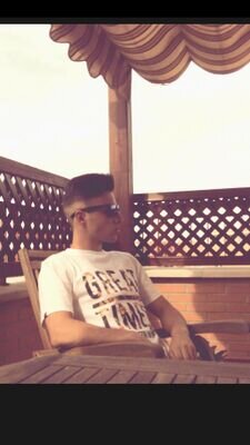 J_Jare17's profile picture. 