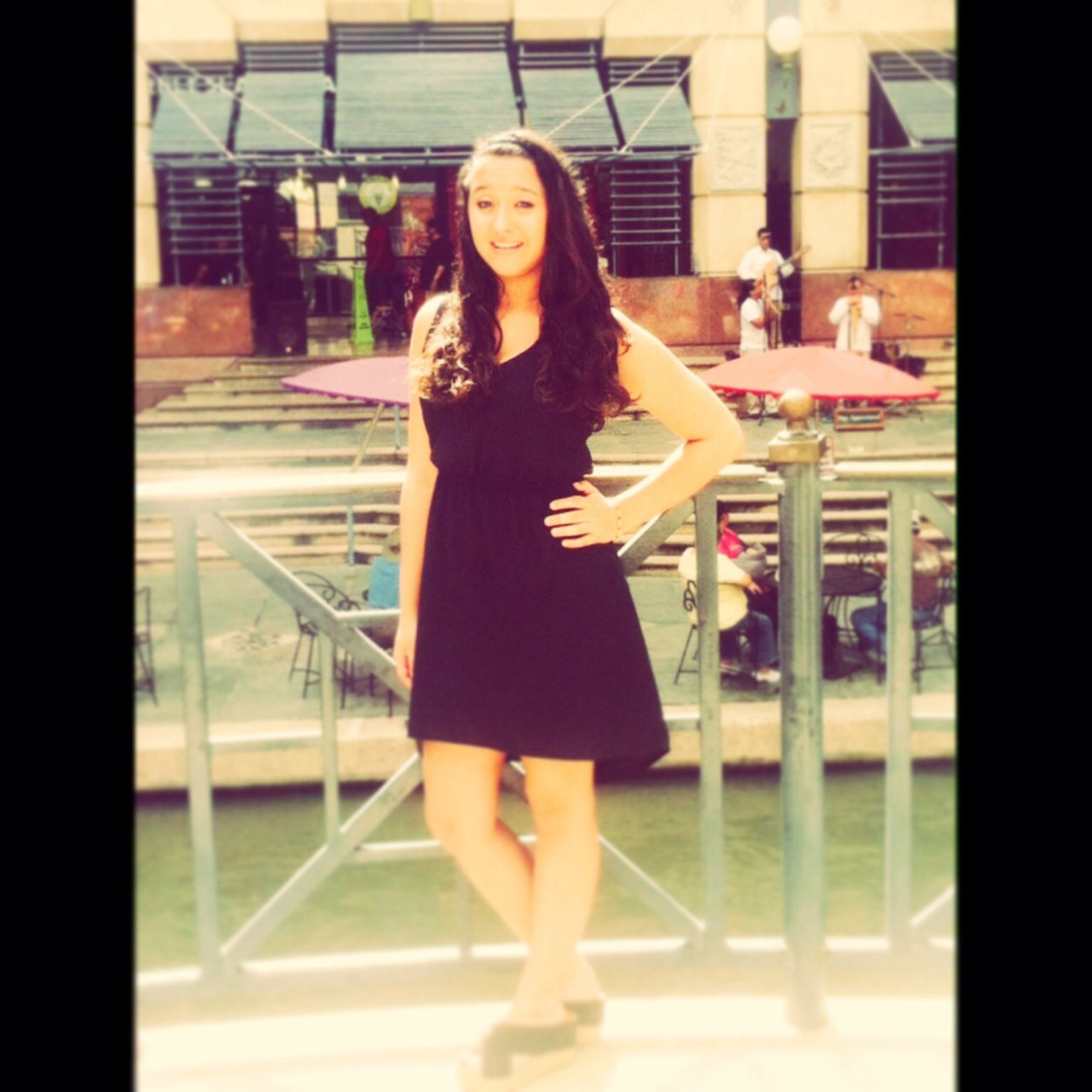 living a life full of battle fields . I'm not like every other ordinary girl .
follow me on IG; @officialadri__