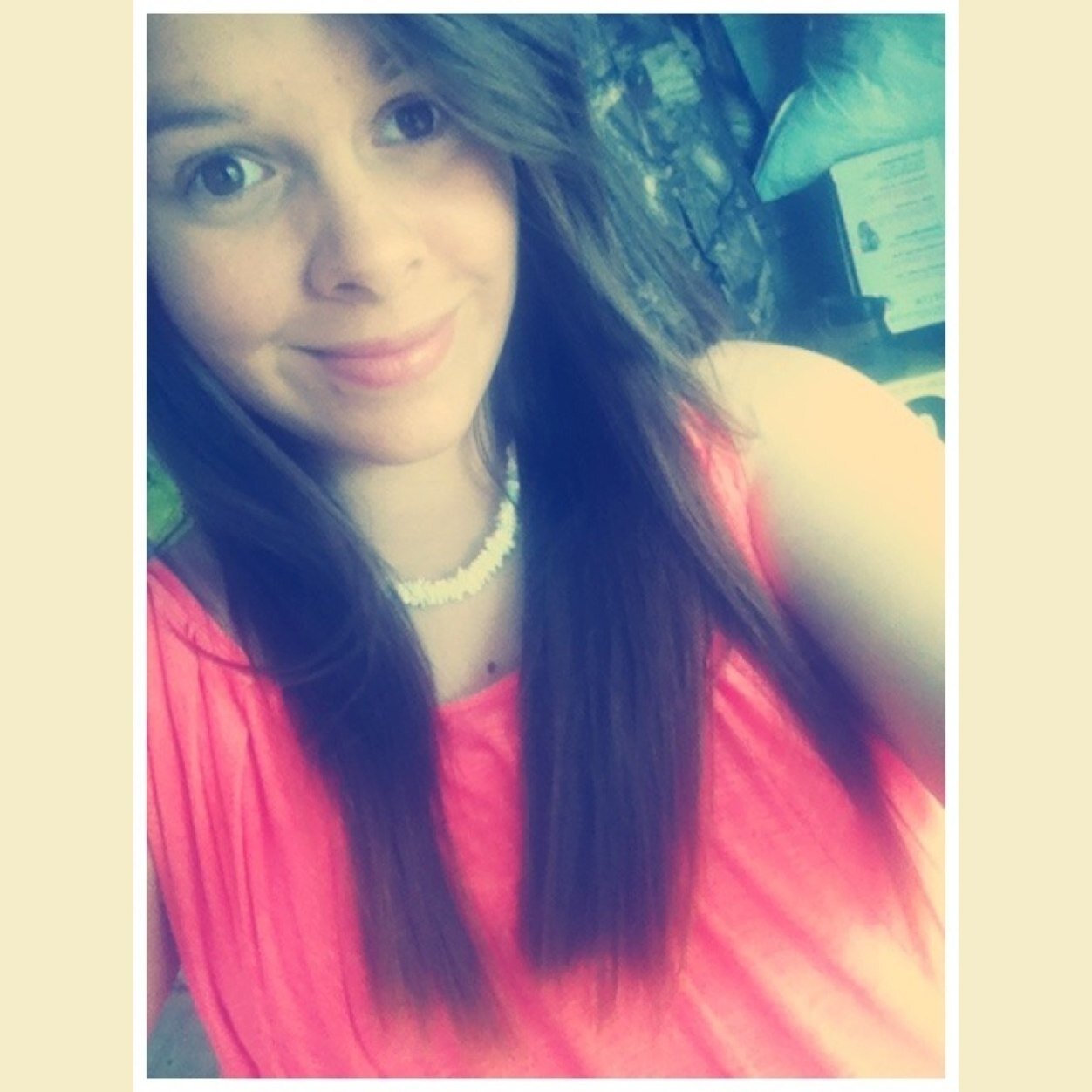 Marii0922's profile picture. FOLLOW BUTTON.?
YEAH I'D TAP THAT ;)