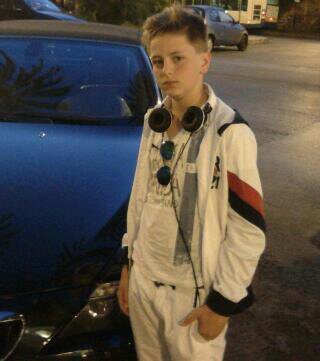 Seguitemi su instangram: andre_impazzito(Andrea Marini)