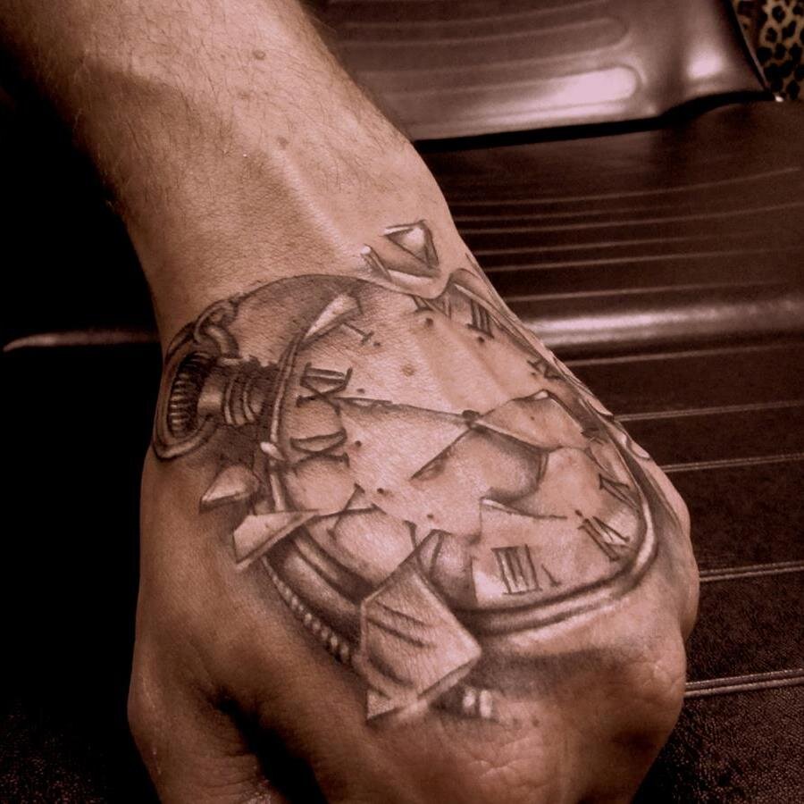 Custom Tattoo Studio