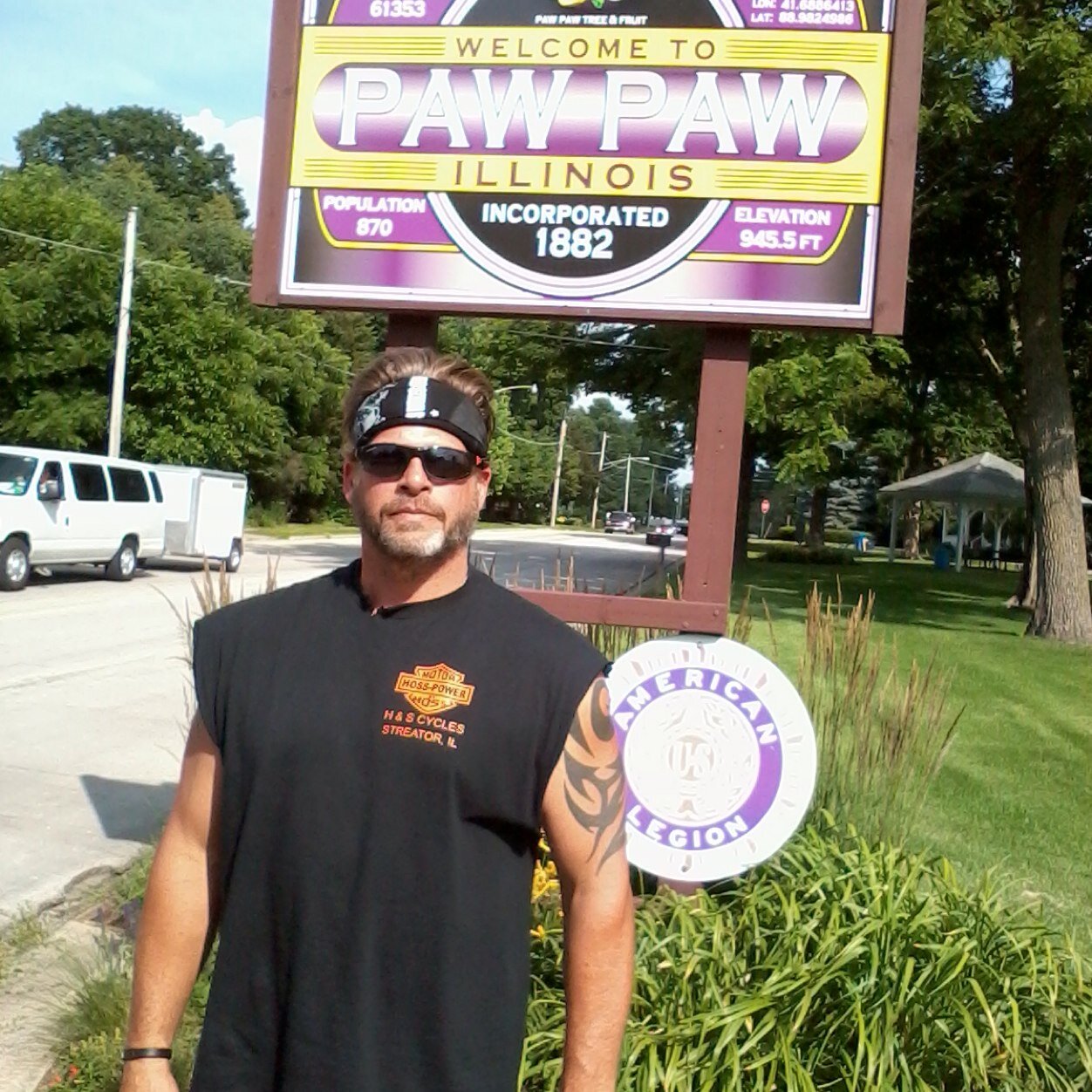 pzamanll's profile picture. 