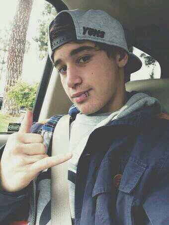 2/5 janoskians directioner❤ janoskianator❤