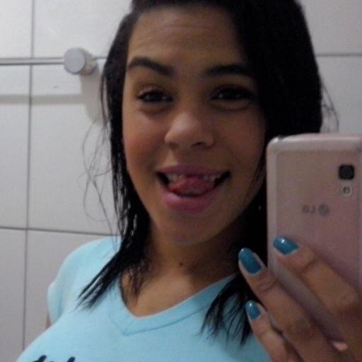 • Meu estilo é ser feliz