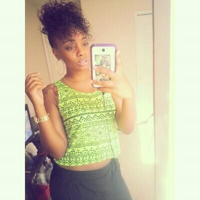 imaBIGteaseee's profile picture. IG : @justiajay & s/o too my twin bro , ILY @OGWalkerr ! ✌