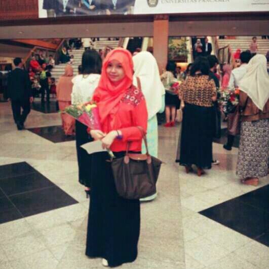 just an ordinary human with simple mind and simple life